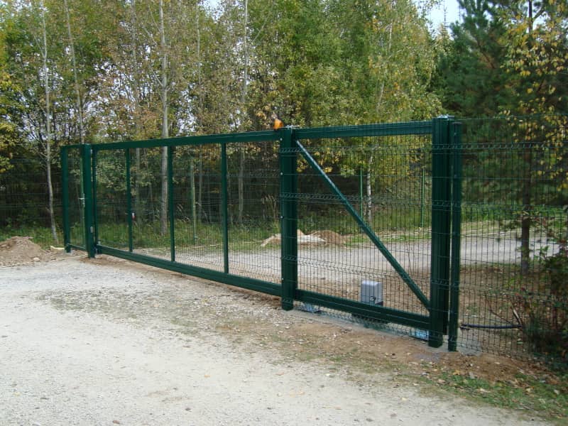 Сетчатый забор DoorHan в Лисках с установкой